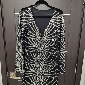 VENUS Black and Silver Geometric Sequin Dress